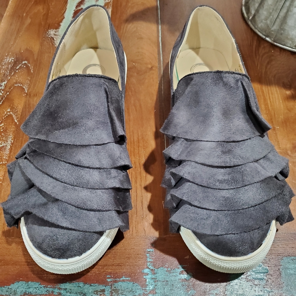 Charcoal Ruffled Slip On Shoes Size 7.5